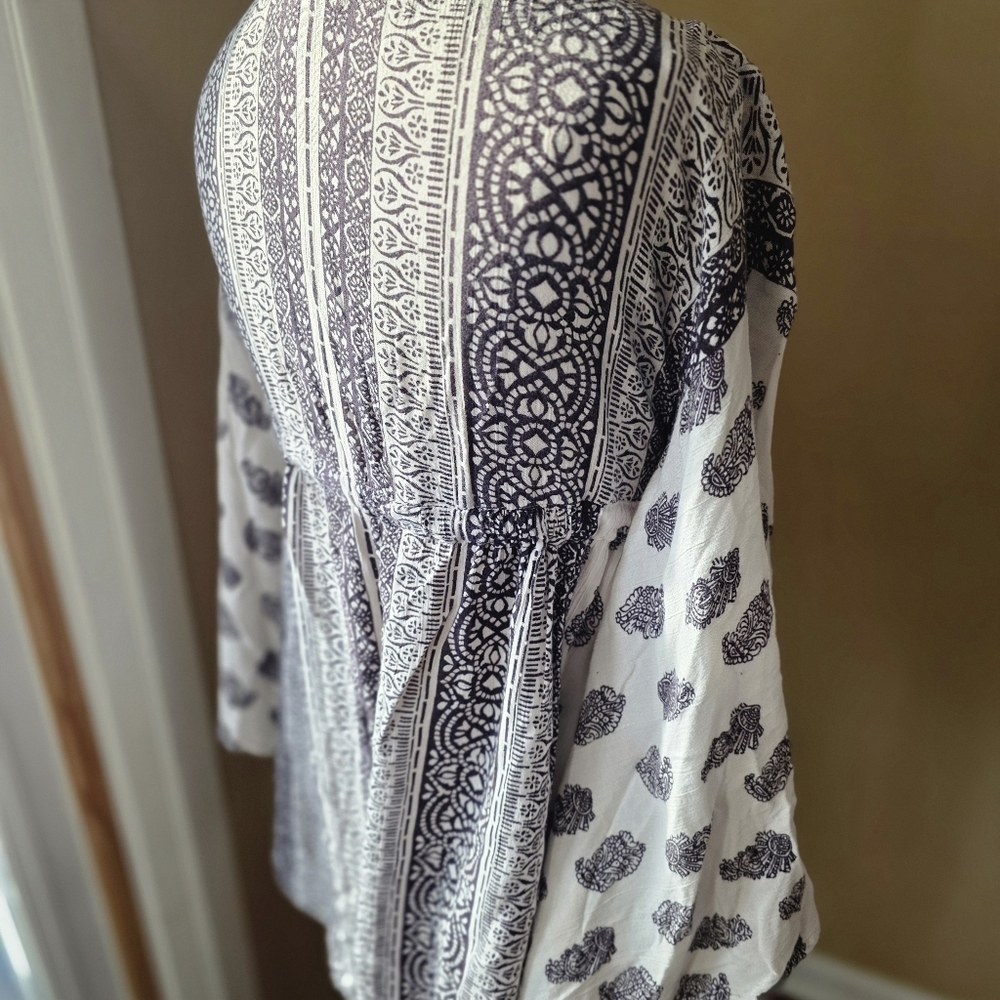 Angie Black & White Paisley Print Mini Kaftan Dress - Size S - Picture 6 of 8
